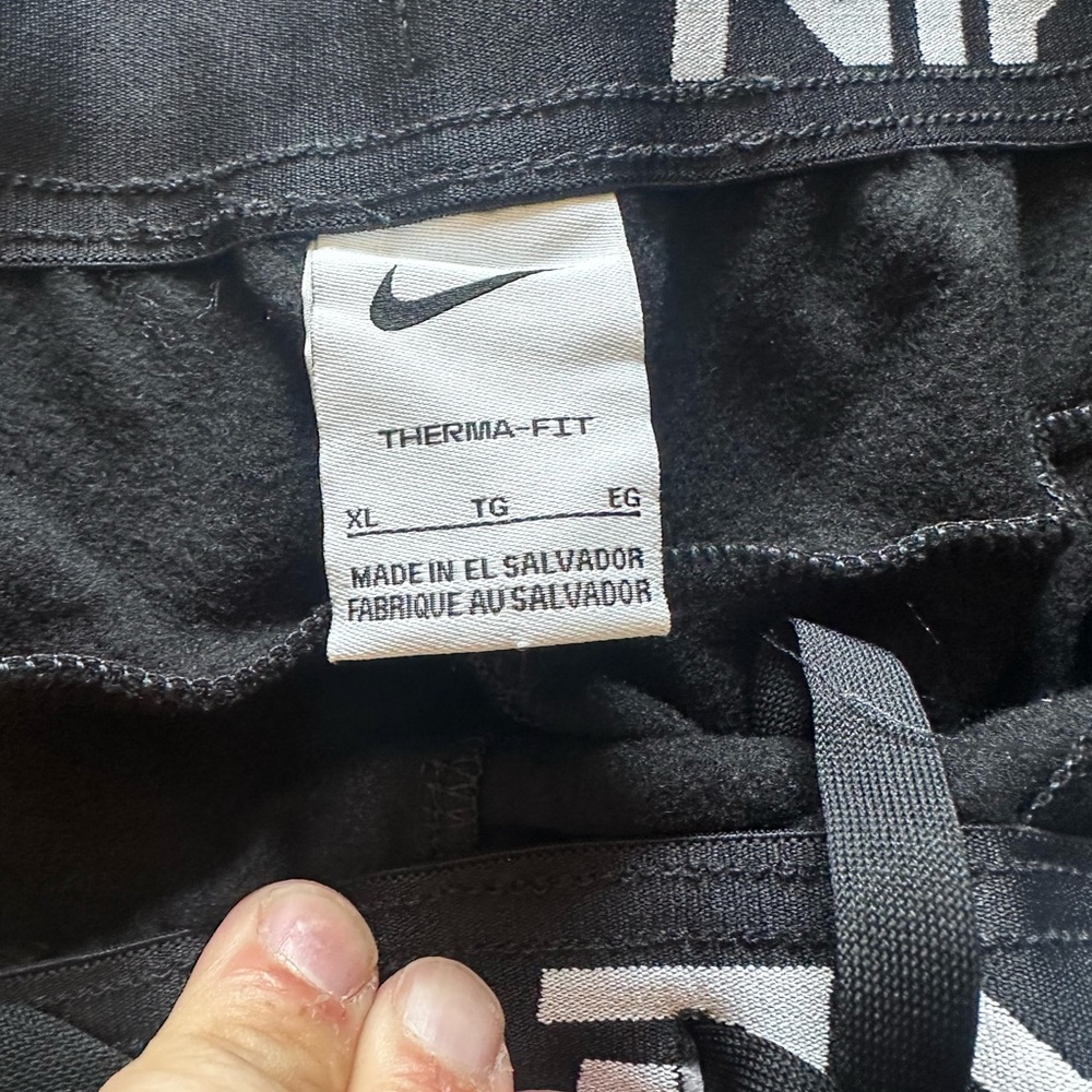 Nike Therma-Fit Black Sweatpants